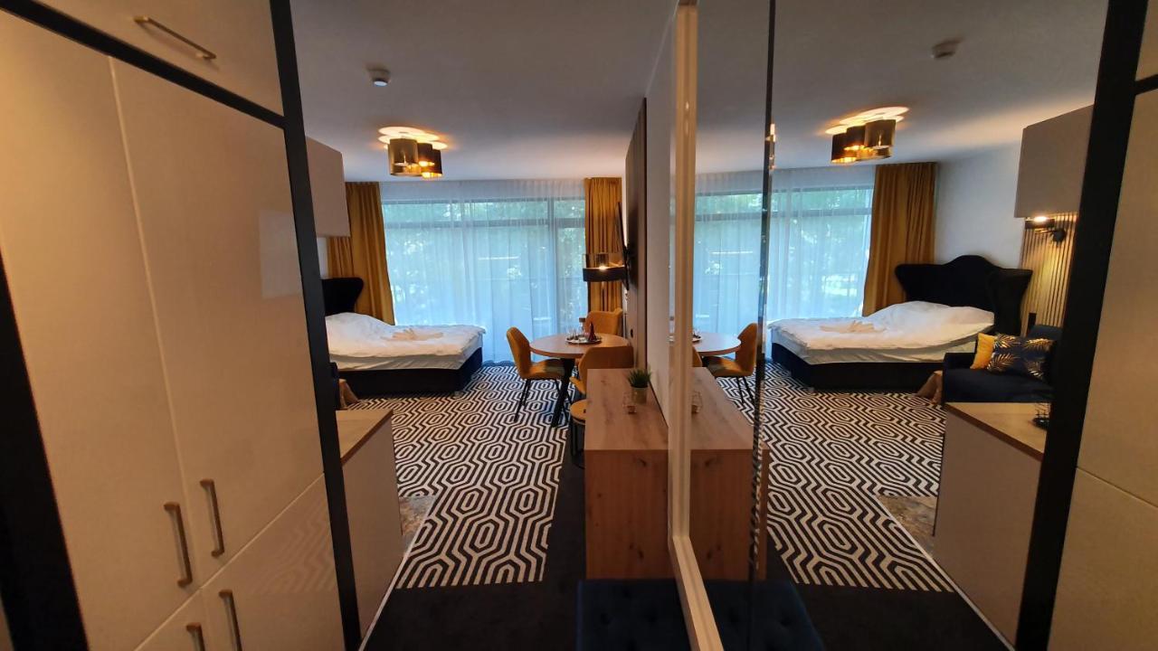 Gold Horizon Apartament Solny Resort Z Klimatyzacja I Garazem コウォブジェク エクステリア 写真