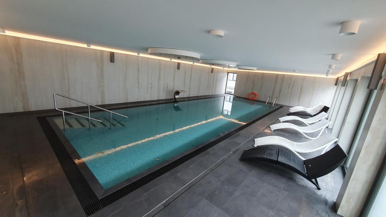Gold Horizon Apartament Solny Resort Z Klimatyzacja I Garazem コウォブジェク エクステリア 写真